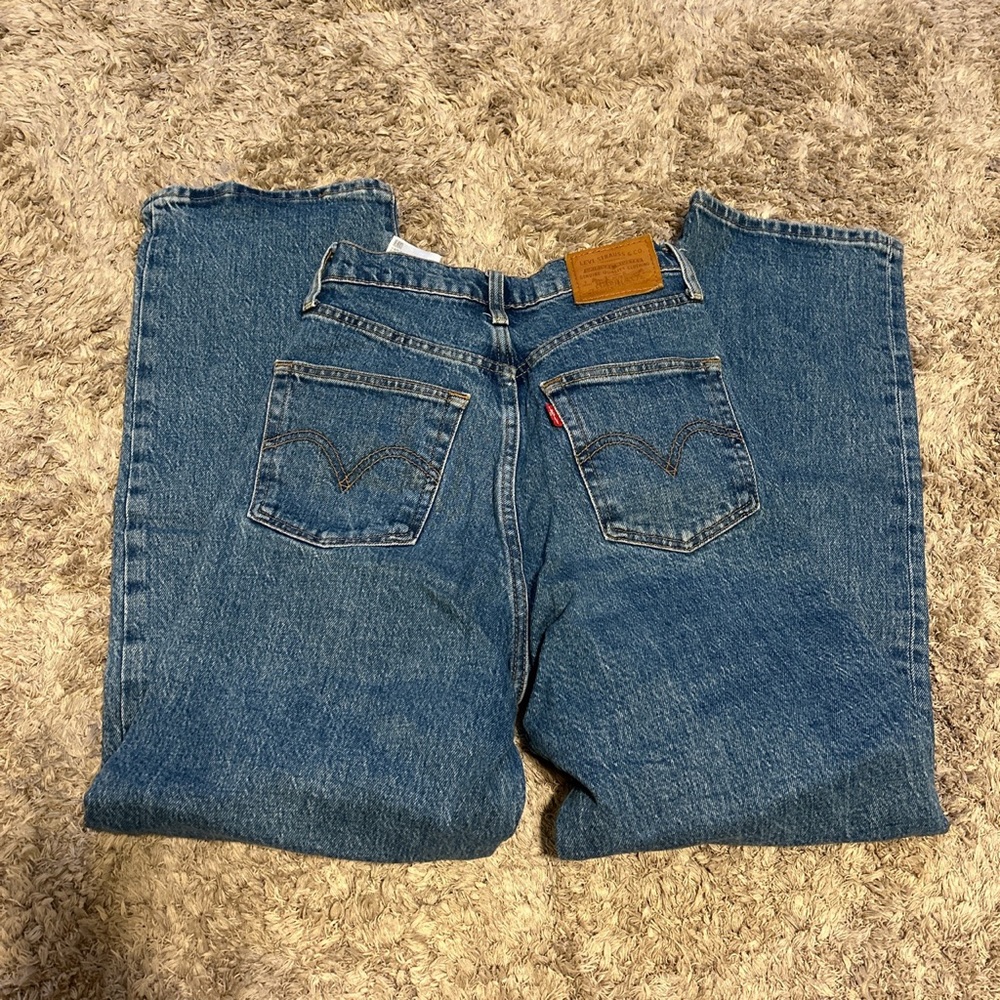 721 Levi’s size 25